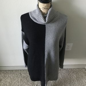 Loose turtle neck sweater